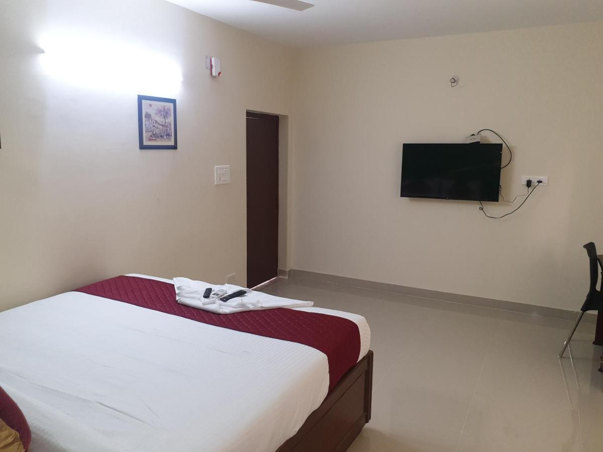 Happy Homes - Porur Chennai Bagian luar foto